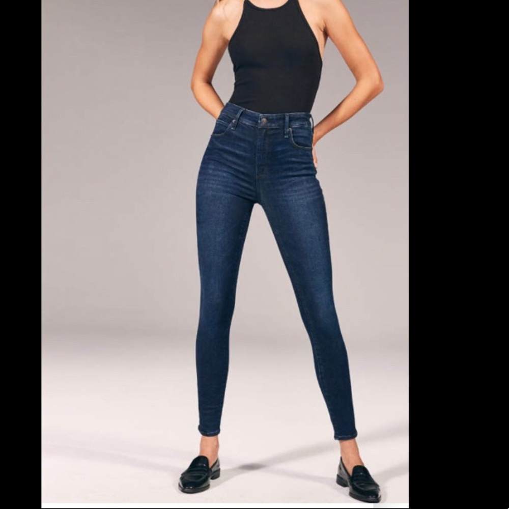 Abercrombie & Fitch dark wash jeans